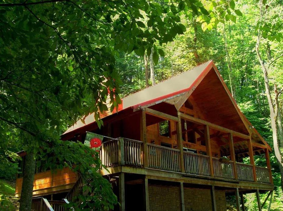 Alpine Joy-Hot Tub, Pond Access ,1089 Of Free Tickets For Each Paid Day, Dollywood And More! Seri Kembangan Exterior foto
