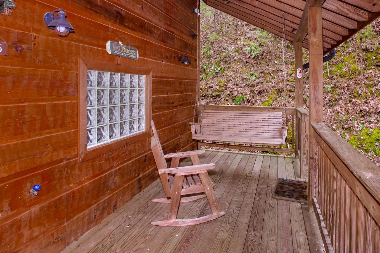 Alpine Joy-Hot Tub, Pond Access ,1089 Of Free Tickets For Each Paid Day, Dollywood And More! Seri Kembangan Exterior foto