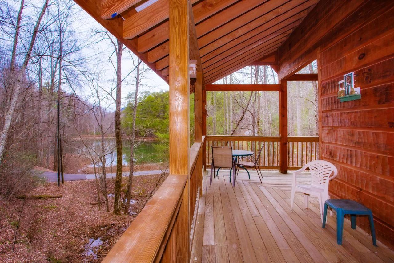 Alpine Joy-Hot Tub, Pond Access ,1089 Of Free Tickets For Each Paid Day, Dollywood And More! Seri Kembangan Exterior foto